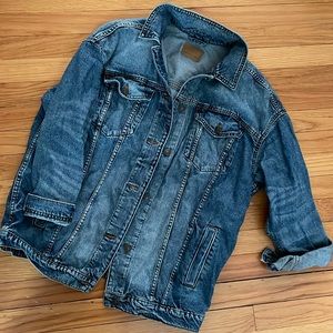Oversized jean jacket